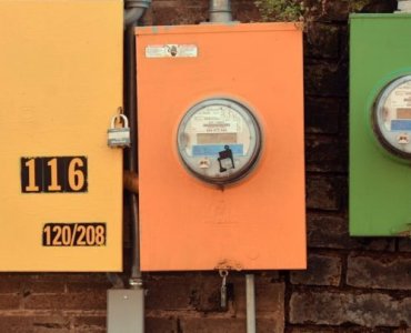 Intelligente Stromzähler entschlüsselt: Was sie wirklich anzeigen – und wie du damit sparst