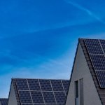 So viel kann Ihr Zuhause mit erneuerbaren Energien wirklich sparen – Fakten, Beispiele, Tipps