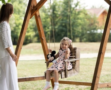 Spielspaß im Grünen: Die schönsten Gartenschaukel-Ideen für Kinder